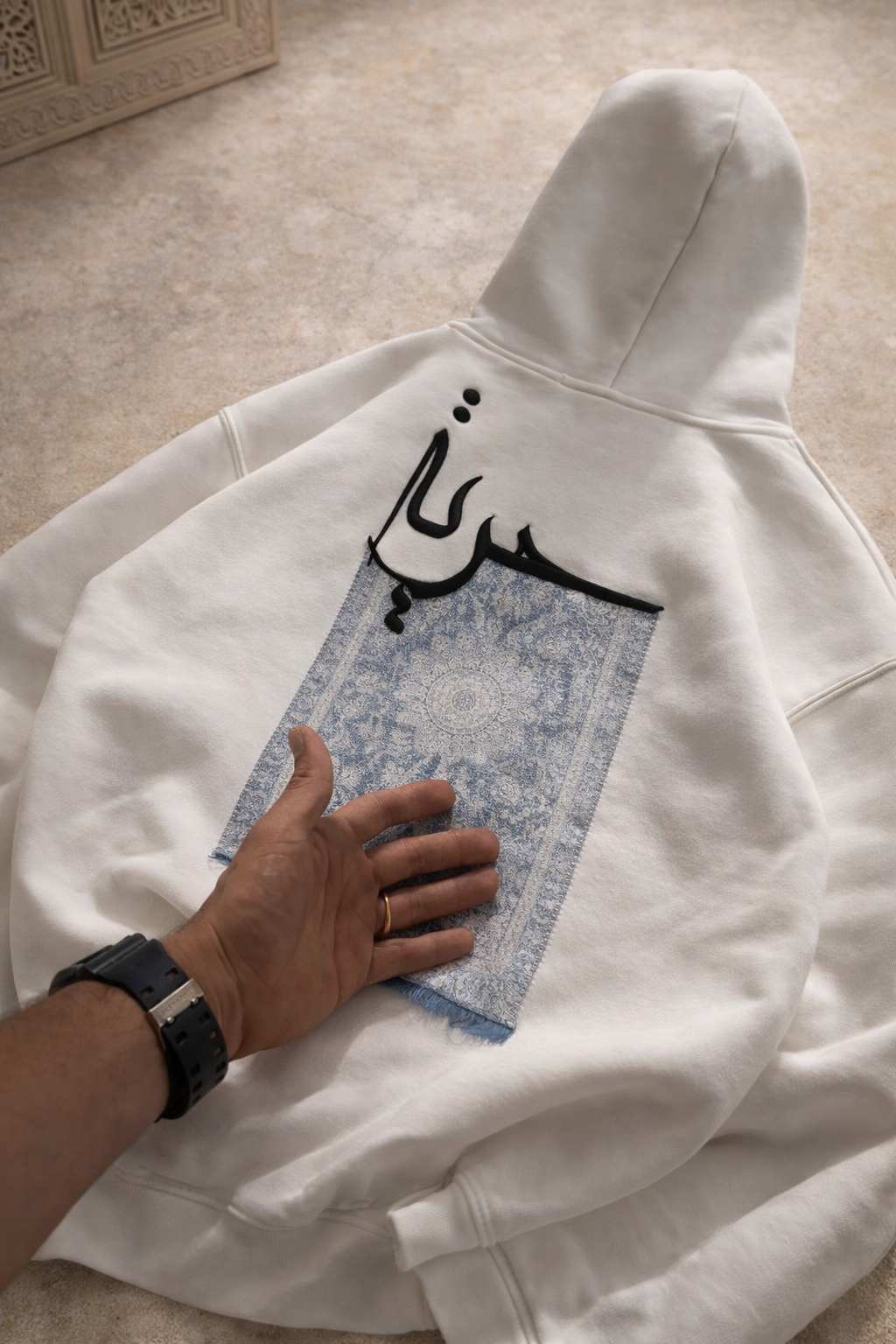 Hoodie KHAYT– Artisanat marocain contemporain